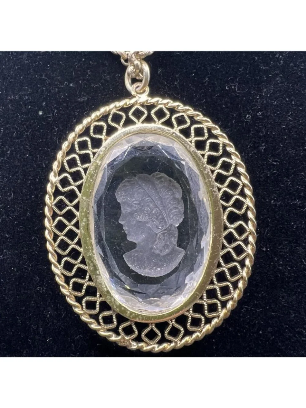 VTG Whiting & Davis Frosted Glass Intaglio Portrait Cameo Pendant Chain Necklace